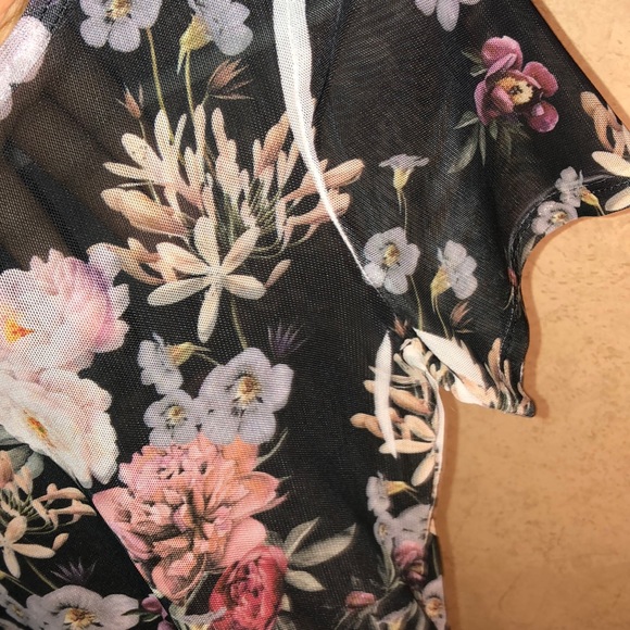 Crop top - Picture 2 of 2